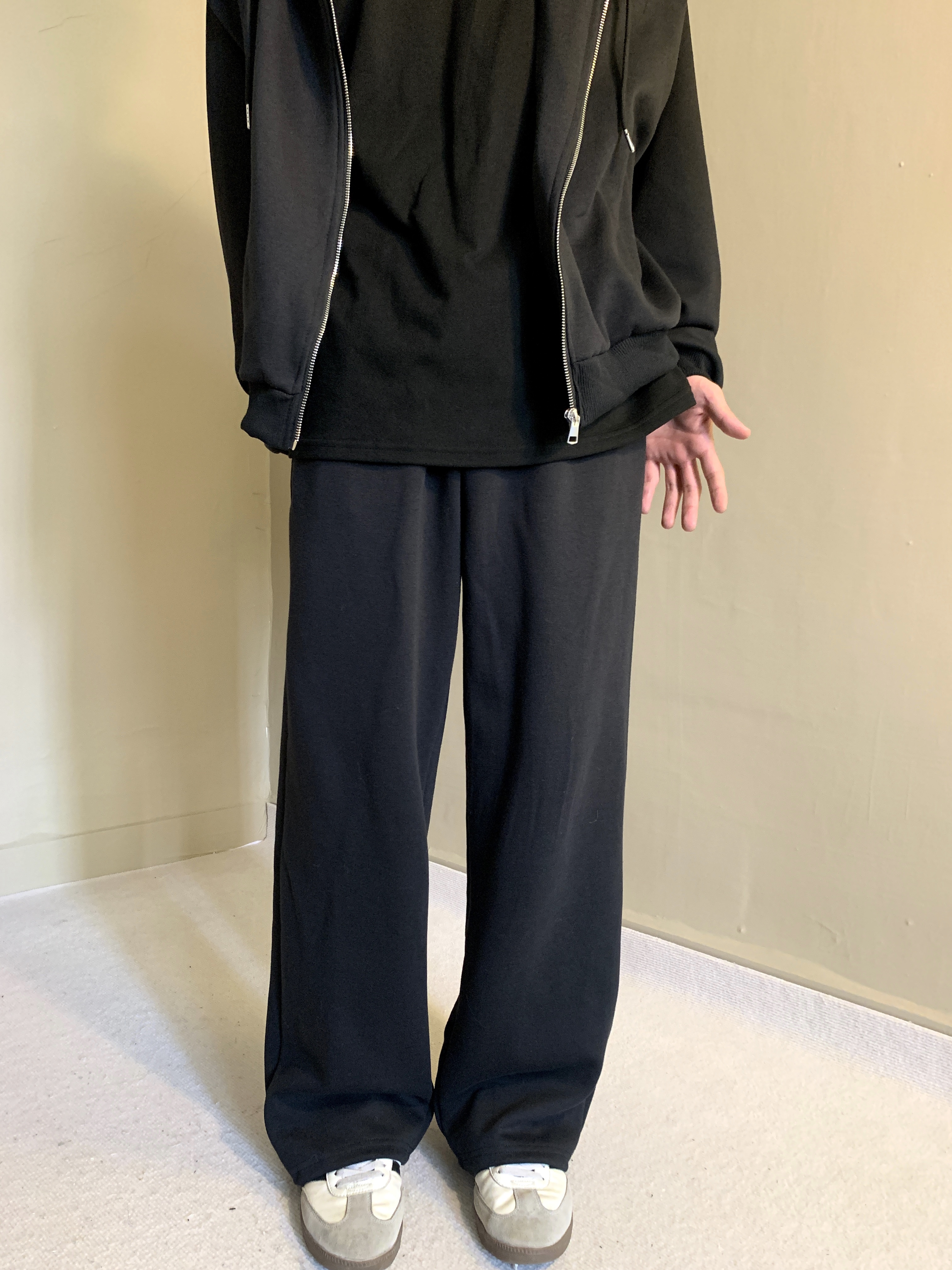 スウェットパンツ 　ストレートパンツ