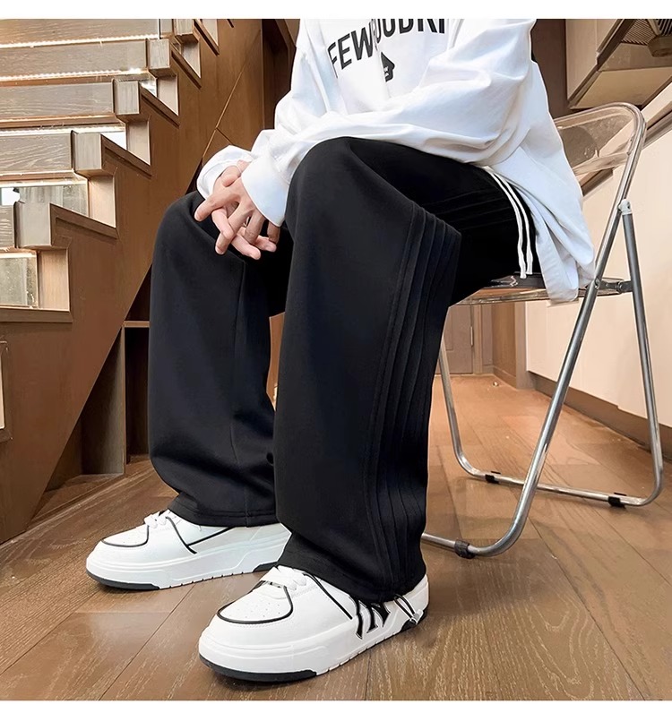 スウェットパンツ ゆったりシルエットストレートパンツ
