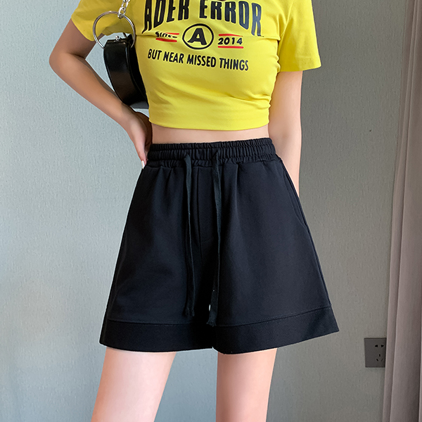 【レディース】ハイウエストゆったりショートスウェットパンツ