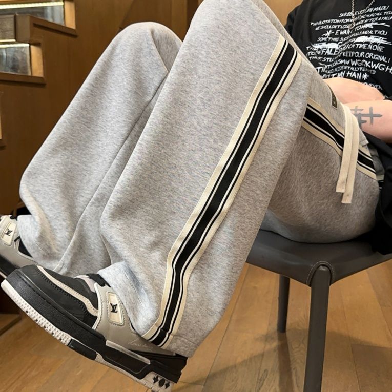 スウェットパンツ サイドライン入りゆったりスウェットパンツ