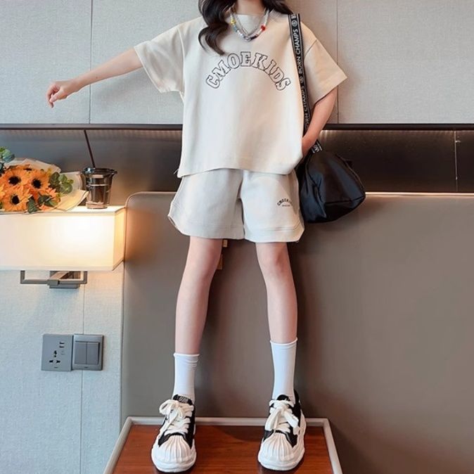 【キッズ上下セット】スウェットパンツ ジュニア向けロゴ入りセットアップ