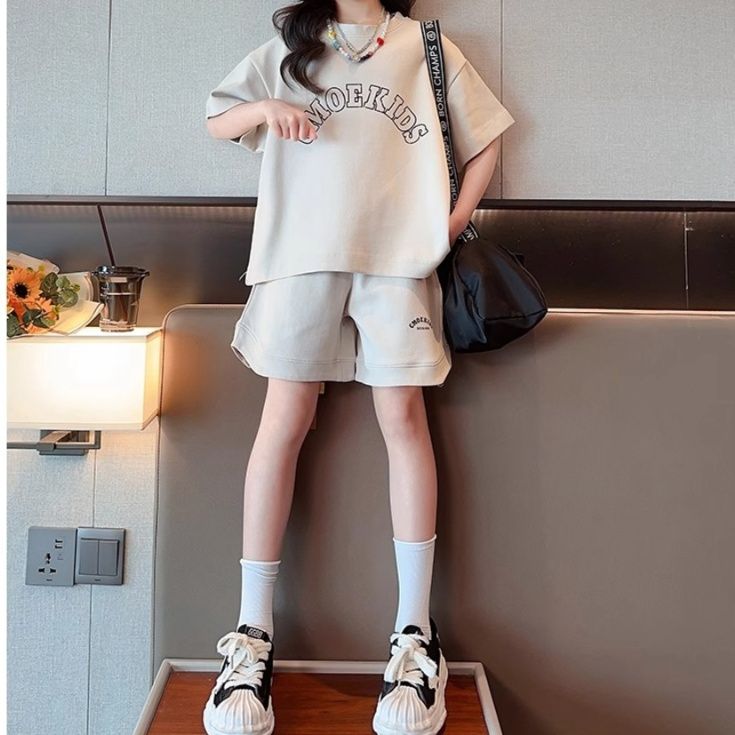 【キッズ上下セット】スウェットパンツ ジュニア向けロゴ入りセットアップ
