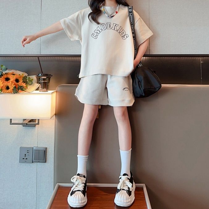 【キッズ上下セット】スウェットパンツ ジュニア向けロゴ入りセットアップ