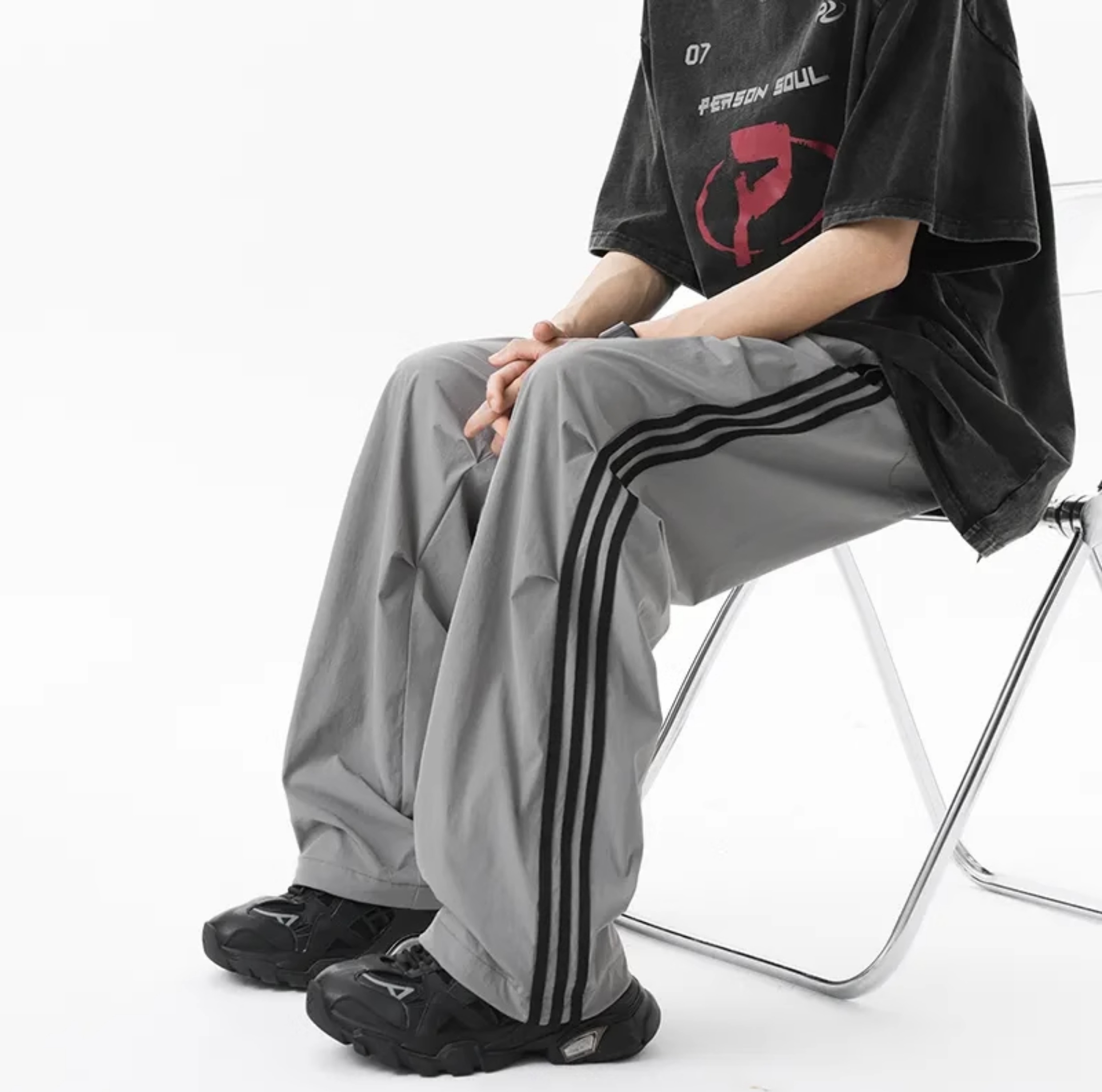 【メンズ】スウェットパンツ 三本線ゆったりスウェットパンツ