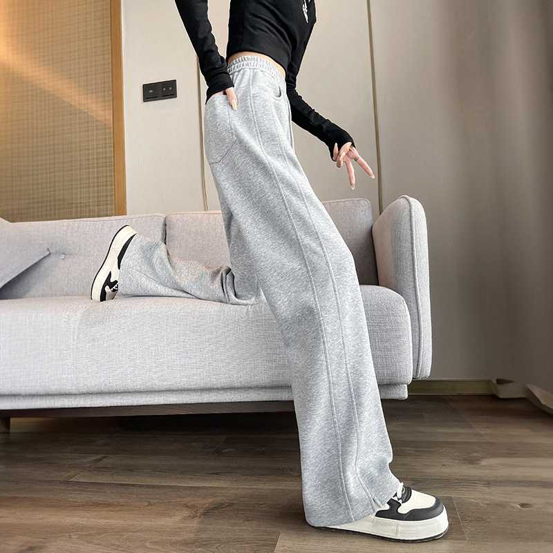 毎日をもっと自分らしく楽しむ!スウェットカジュアルで叶える理想の快適スタイル10選