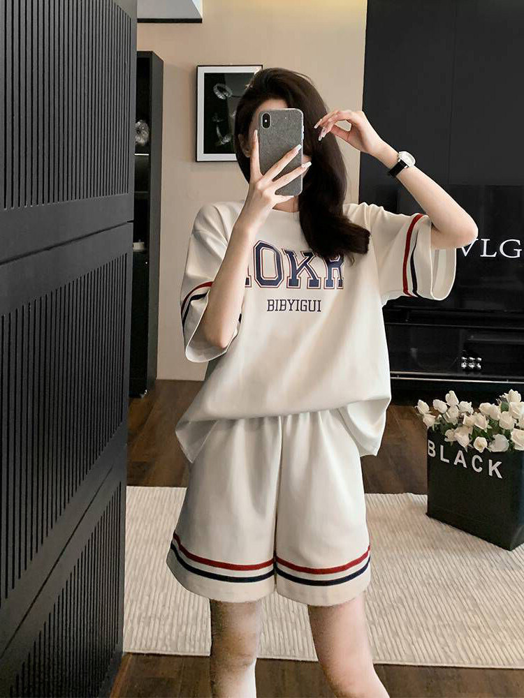 【レディース上下セット】スウェットパンツ レトロスポーティ ゆったりショート