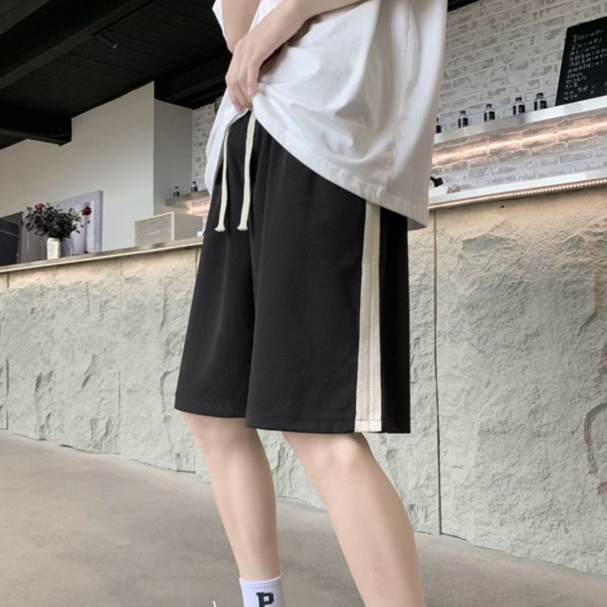ワイドシルエット五分丈スウェットパンツ
