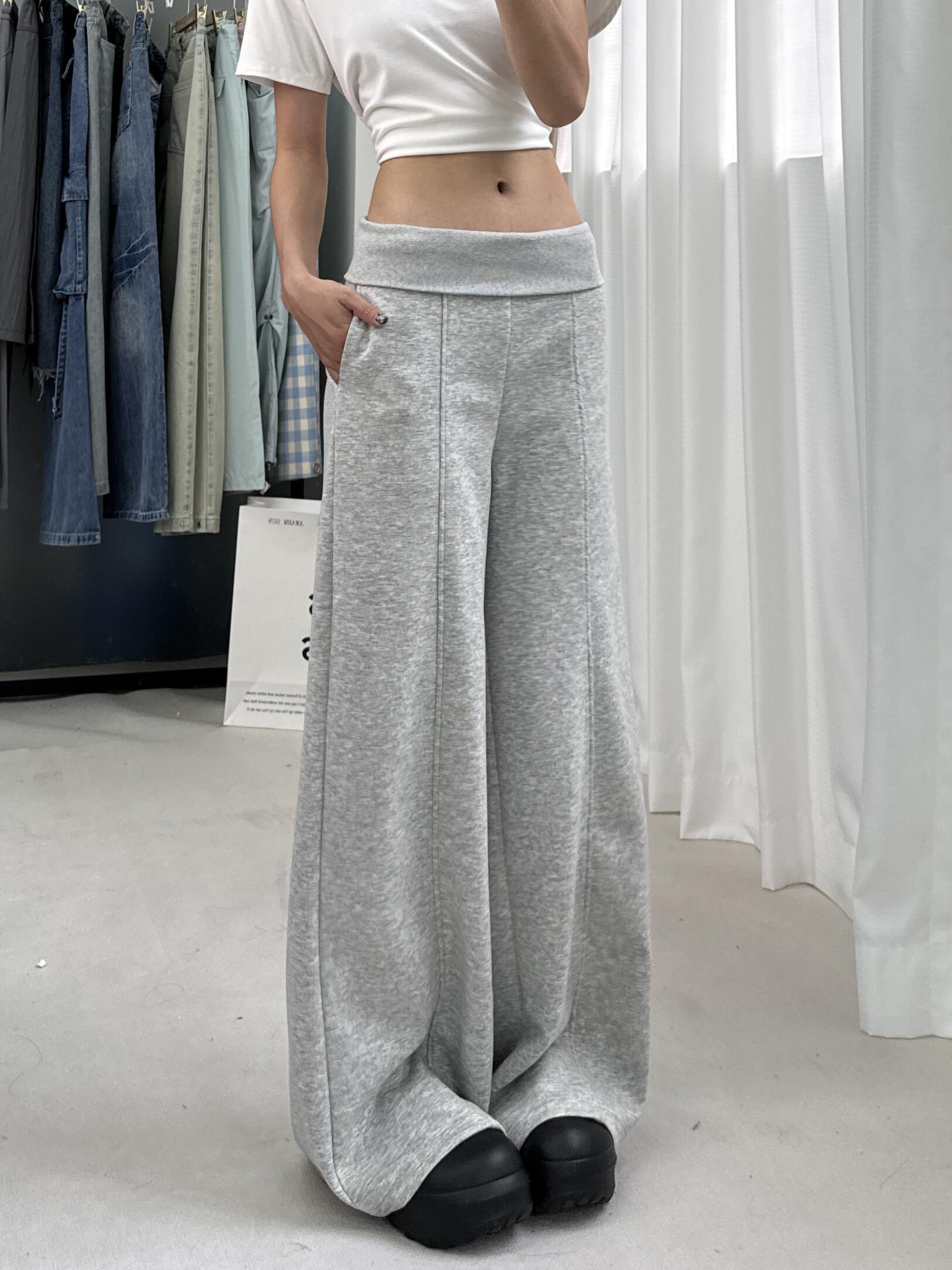 【レディース】スウェットパンツ ゆったりフレアスウェットパンツ
