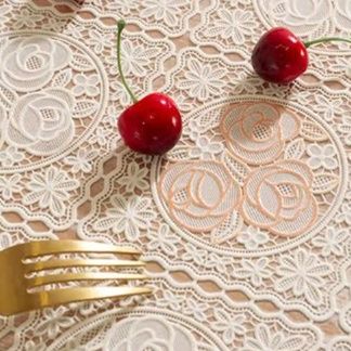 ランチョンマット 優美な花刺繍レースマット