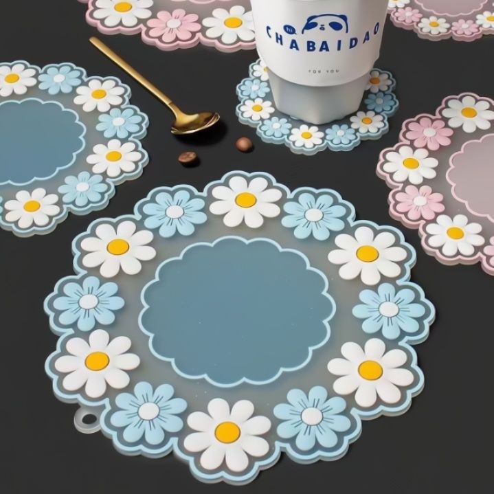 ランチョンマット 花びら模様の可愛いお食事敷き