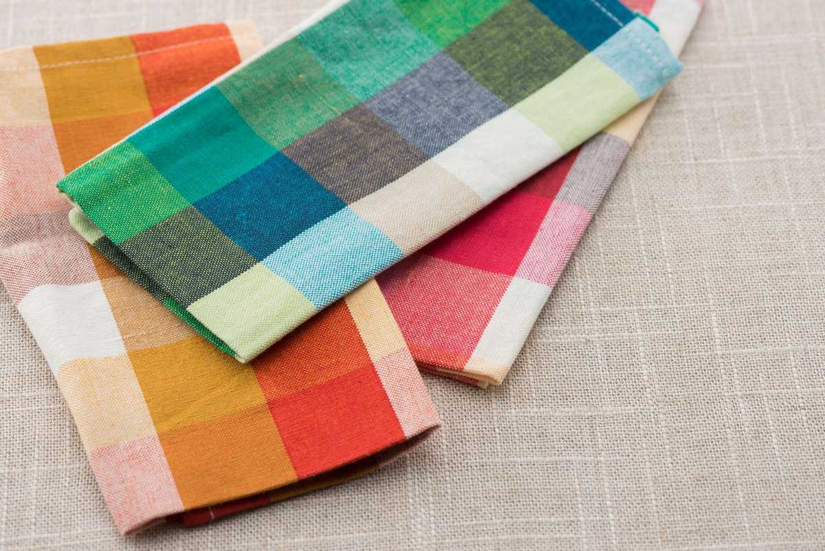 【簡単】ランチョンマットを手作りする方法｜1枚仕立てなど4種類の作り方を紹介