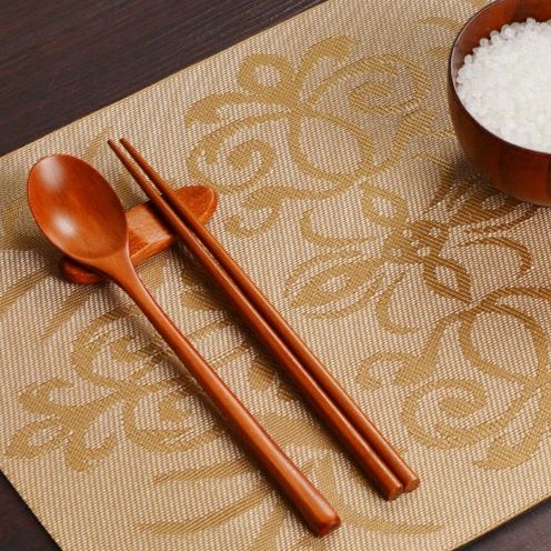 ランチョンマット 北欧風リーフ刺繍四枚組