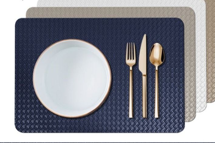  編み込み風防水北欧ランチョンマット四枚組