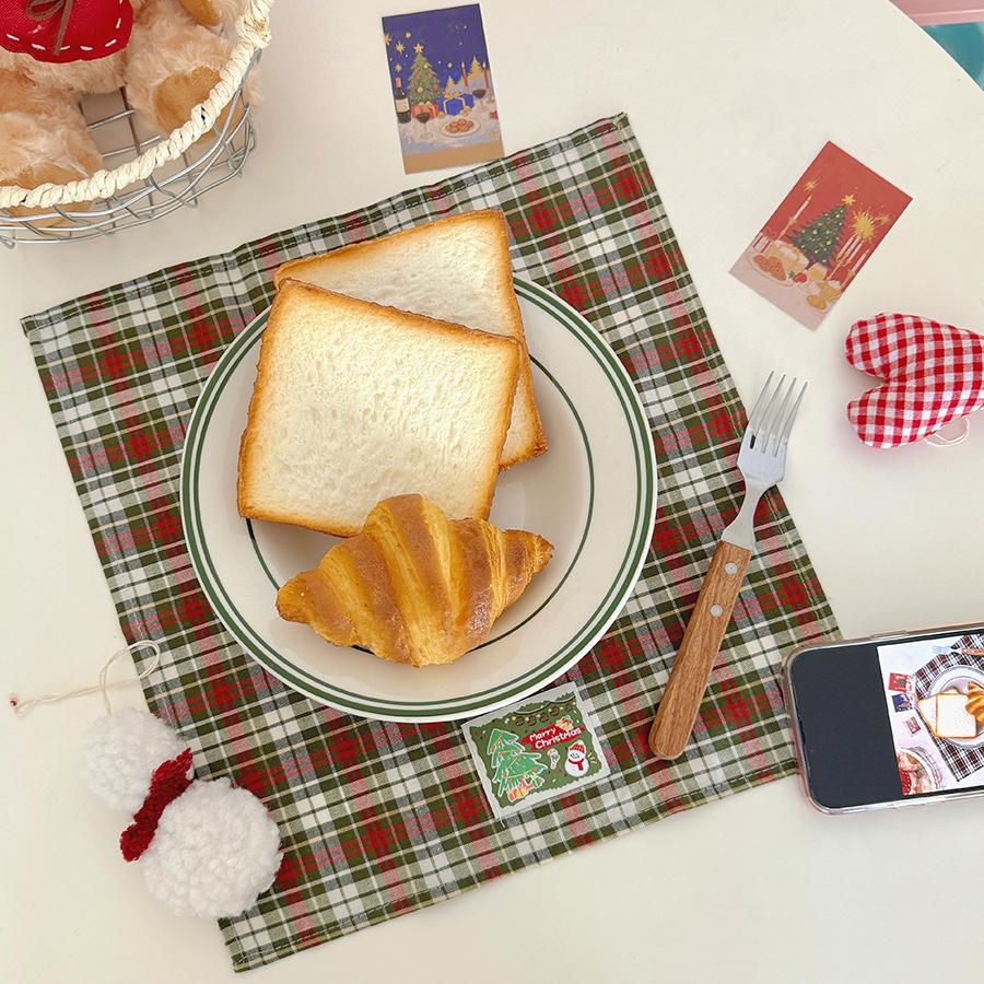 ランチョンマット 森の冬祭りチェックマット