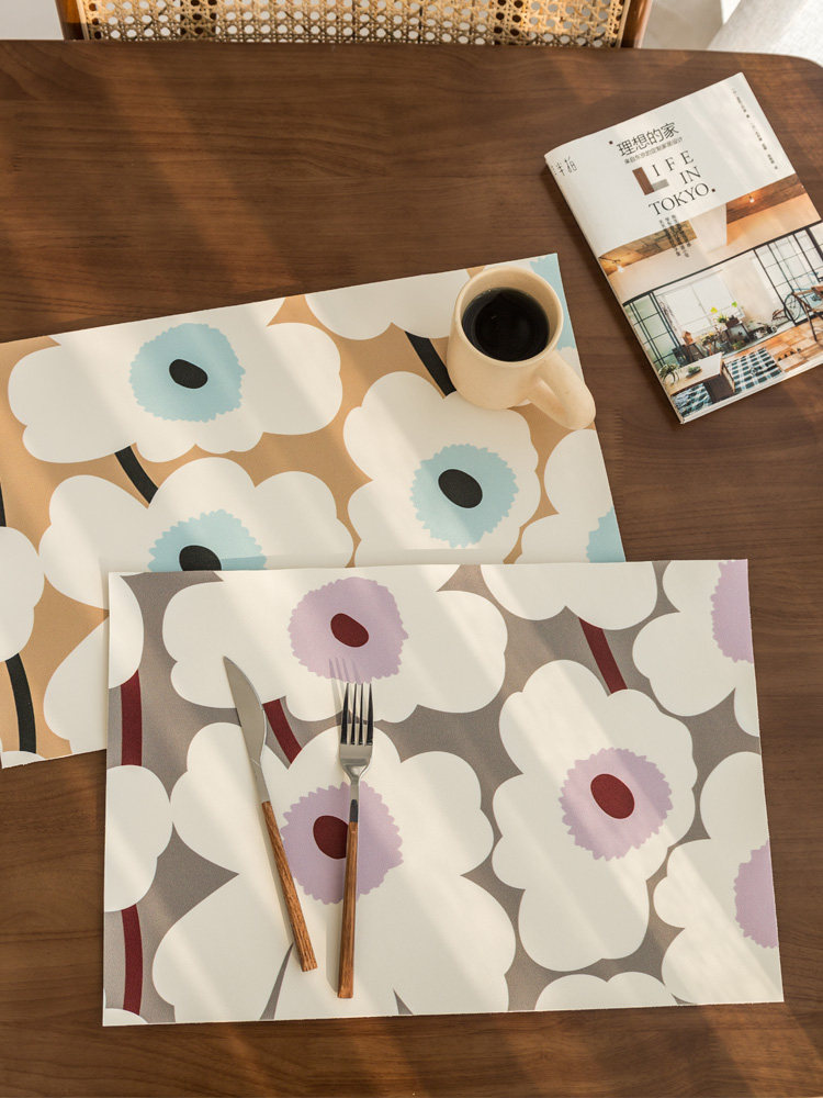 ランチョンマット 北欧風大輪フラワー柄