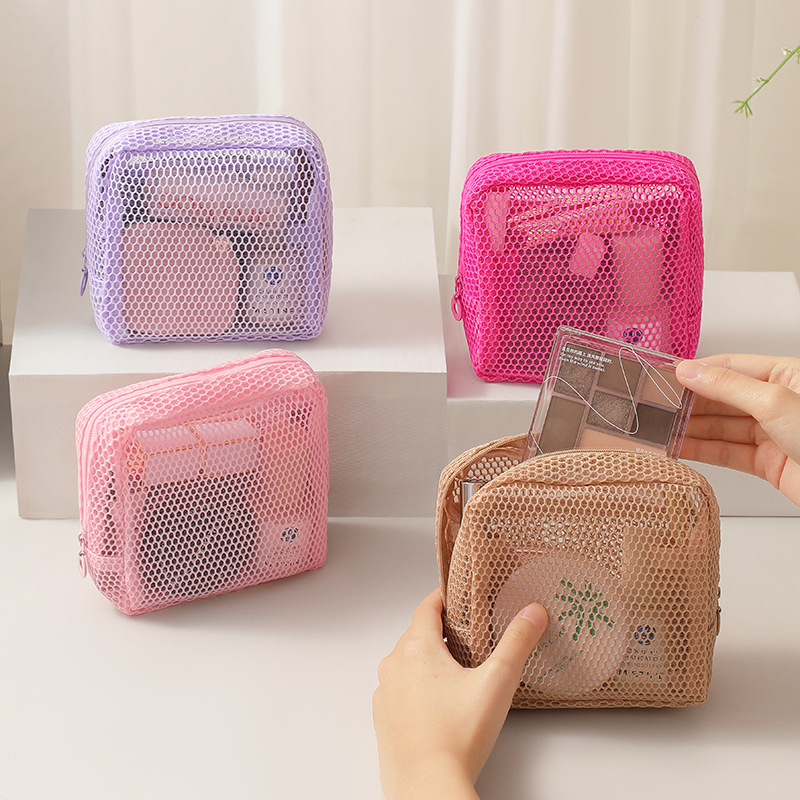 旅行グッズ メッシュ素材の軽量コンパクト化粧ポーチ