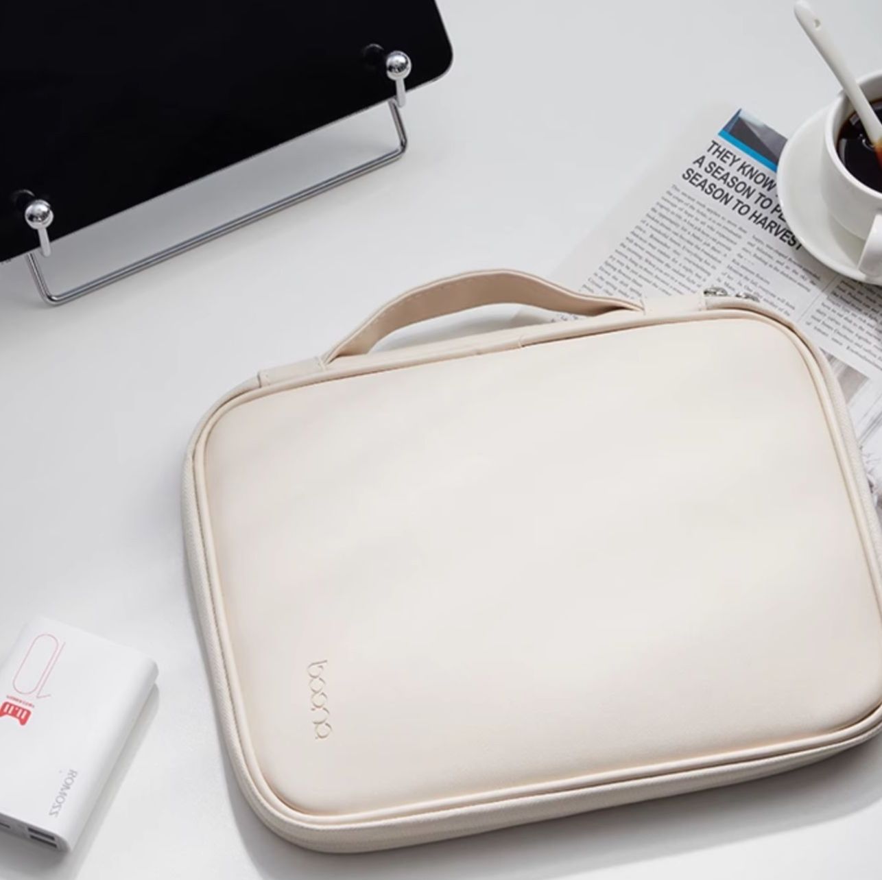 ipadカバー 携帯便利な上質感ハンドル付き保護ケース