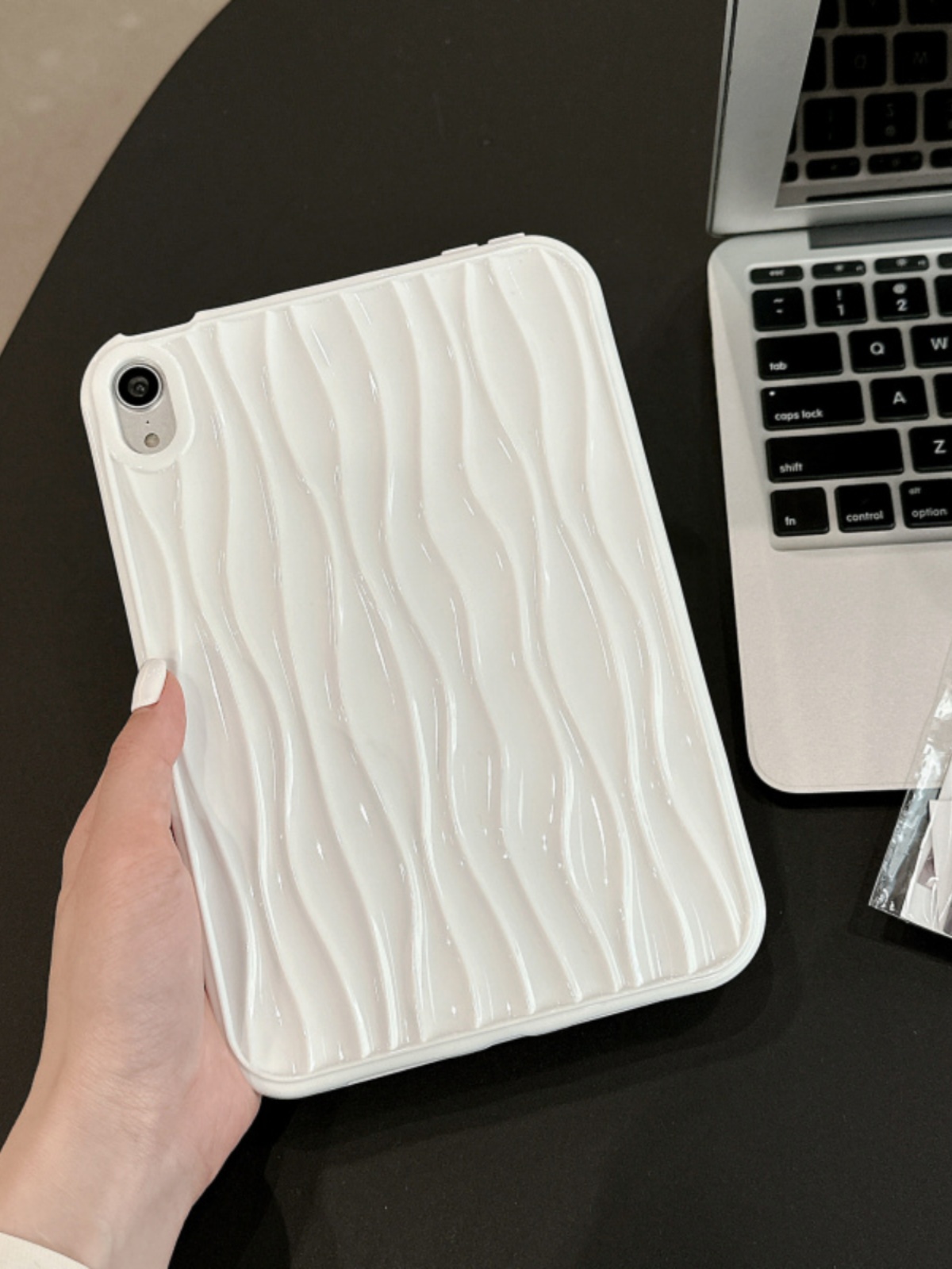 ipadカバー 波紋デザイン 立体感触保護ケース
