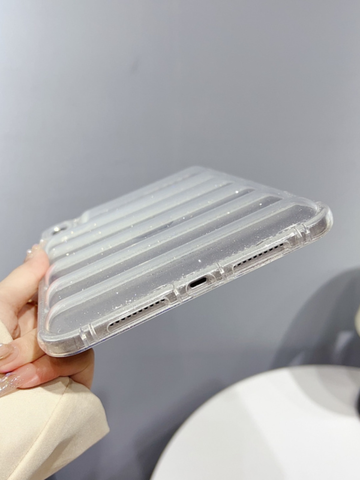 ipadカバー 透明ウェーブデザイン保護カバー
