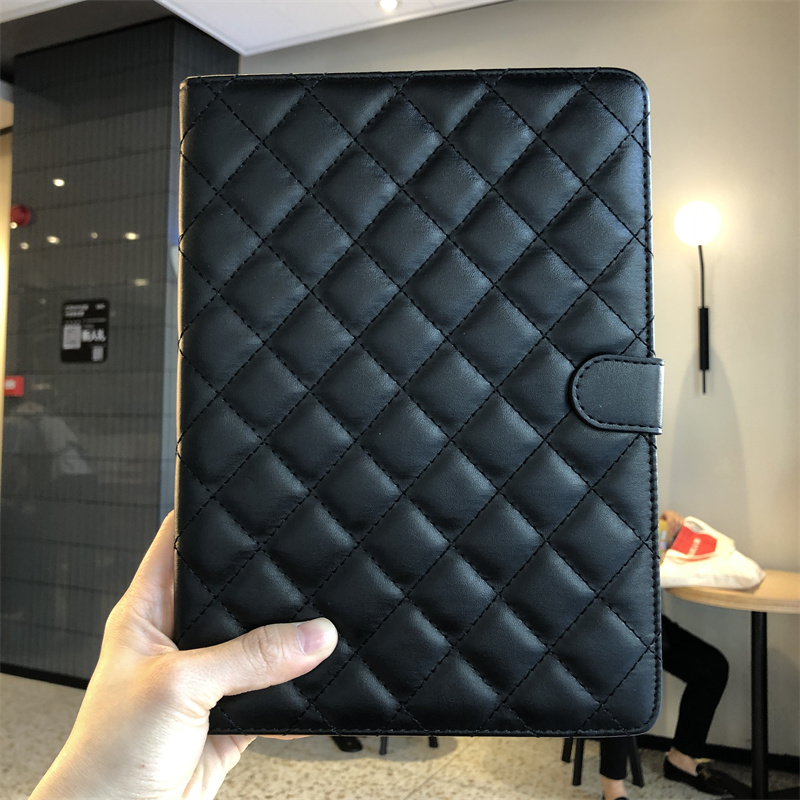 ipadカバー キルティング手帳型保護カバー