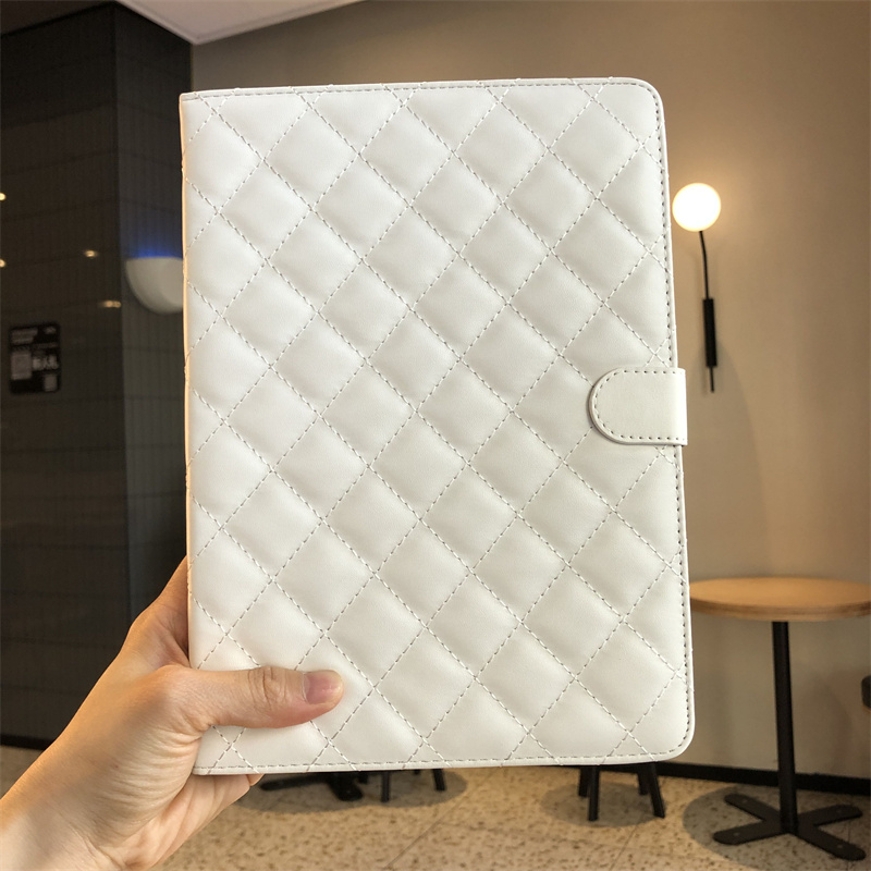 ipadカバー キルティング手帳型保護カバー