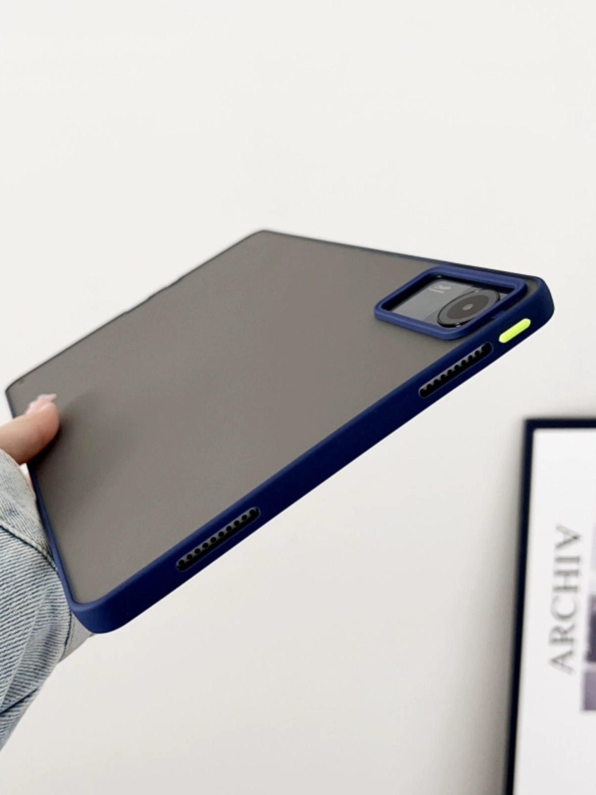 ipadカバー バンパー付き半透明保護ケース