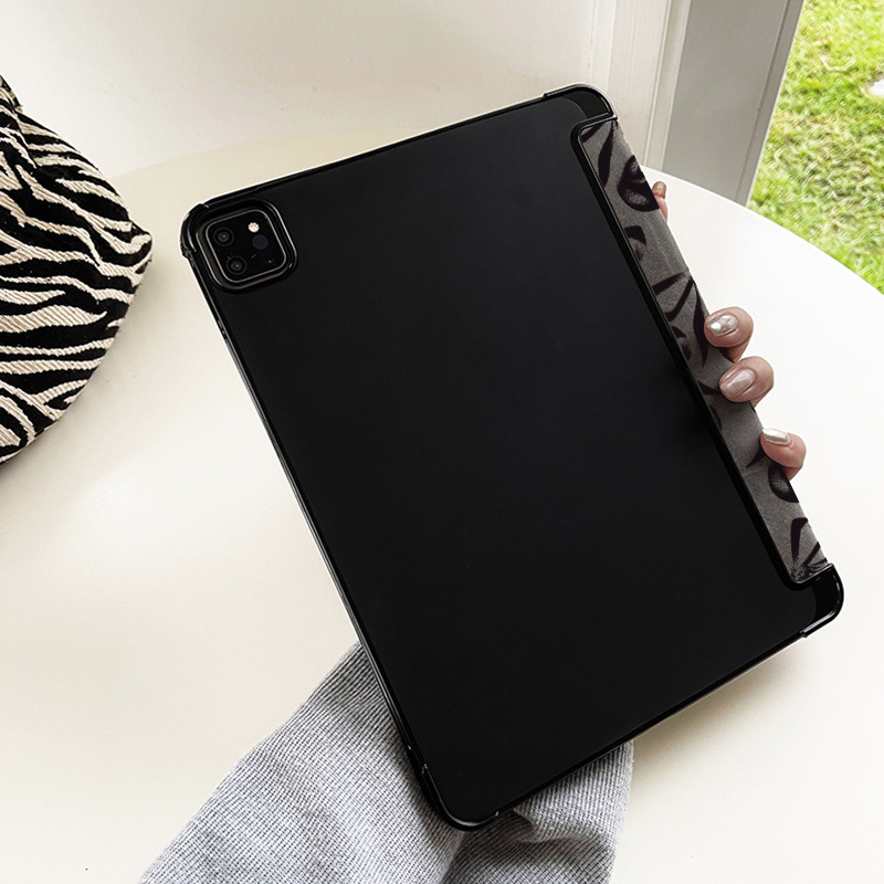 さくらんぼとリボン柄の可愛いタブレットケース