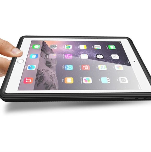 タブレットケース 防水対応タブレット保護カバー　iPad