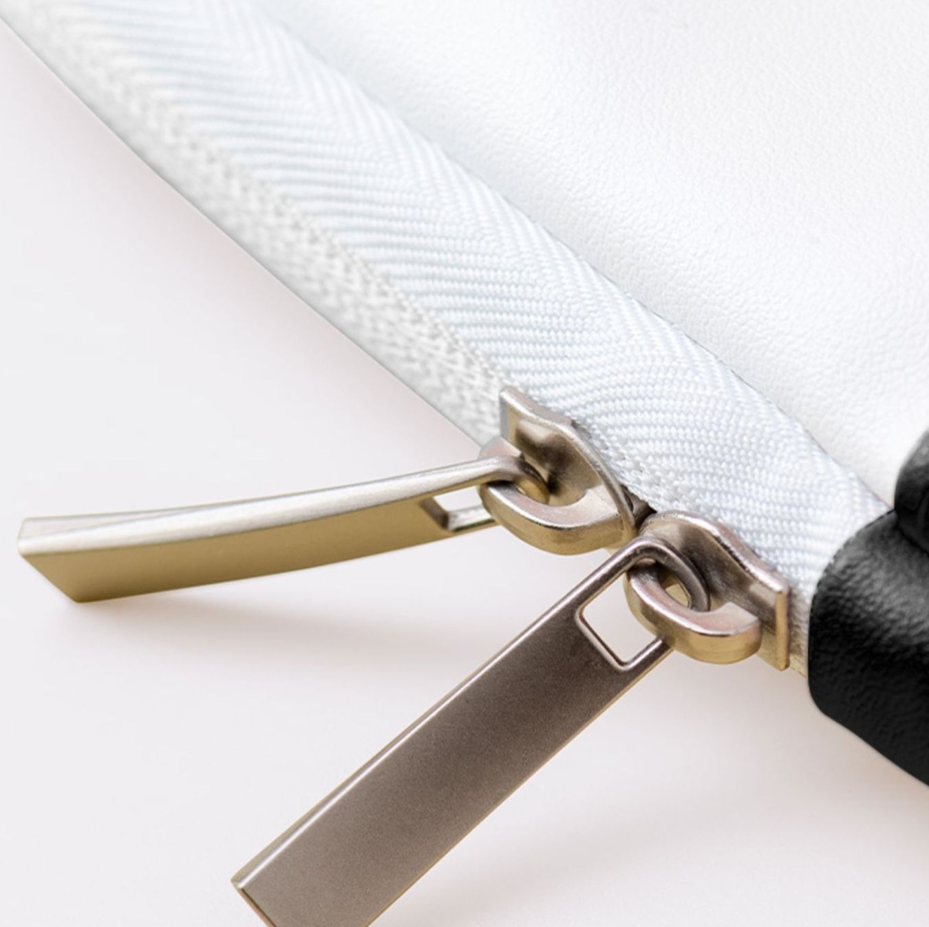 タブレットケース 可愛い女の子イラスト柄ジッパー式タブレットケース iPad / Huawei /OPPO / Android