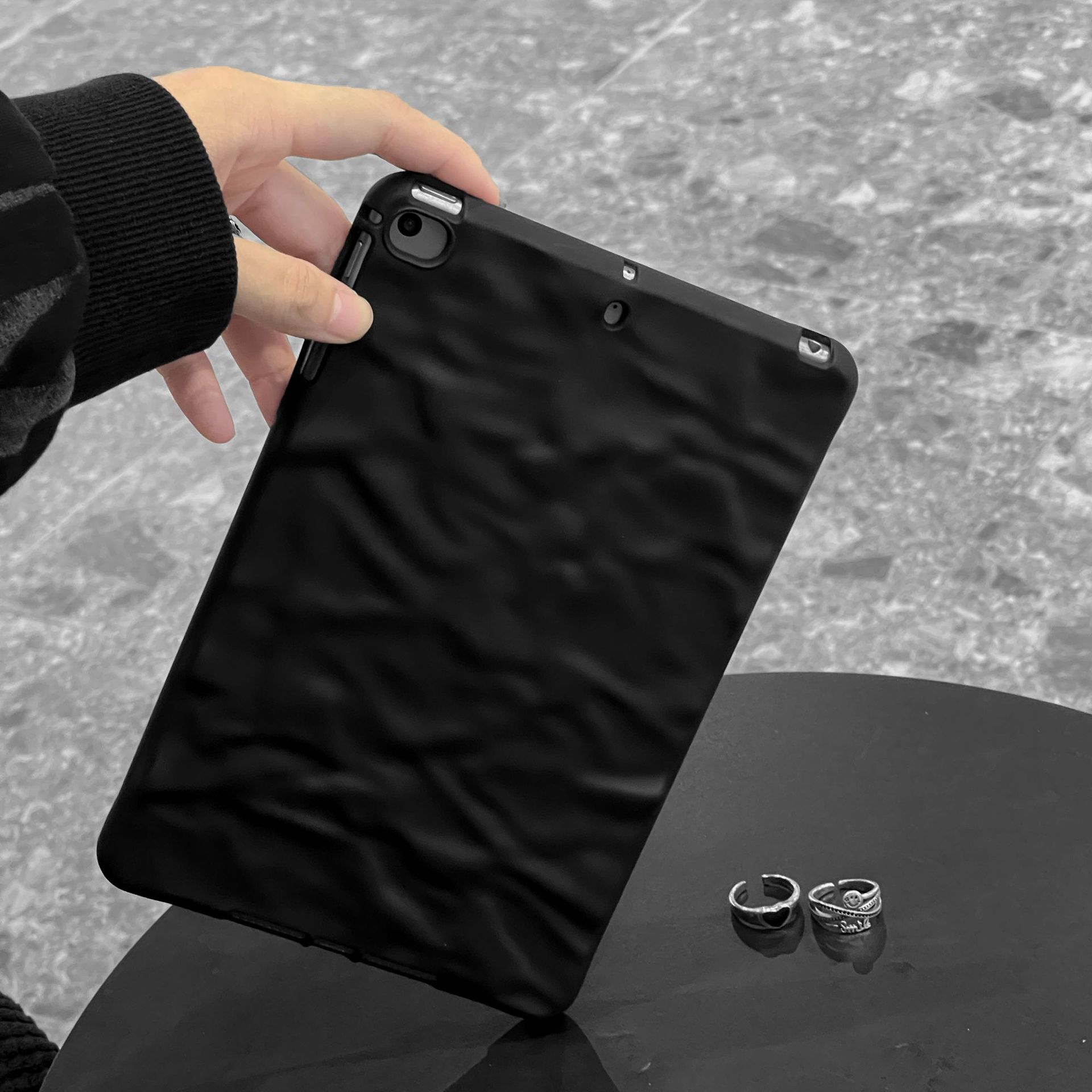 タブレットケース 立体波模様デザイン薄型保護ケース　iPad/iPad Air/iPad Pro/mini