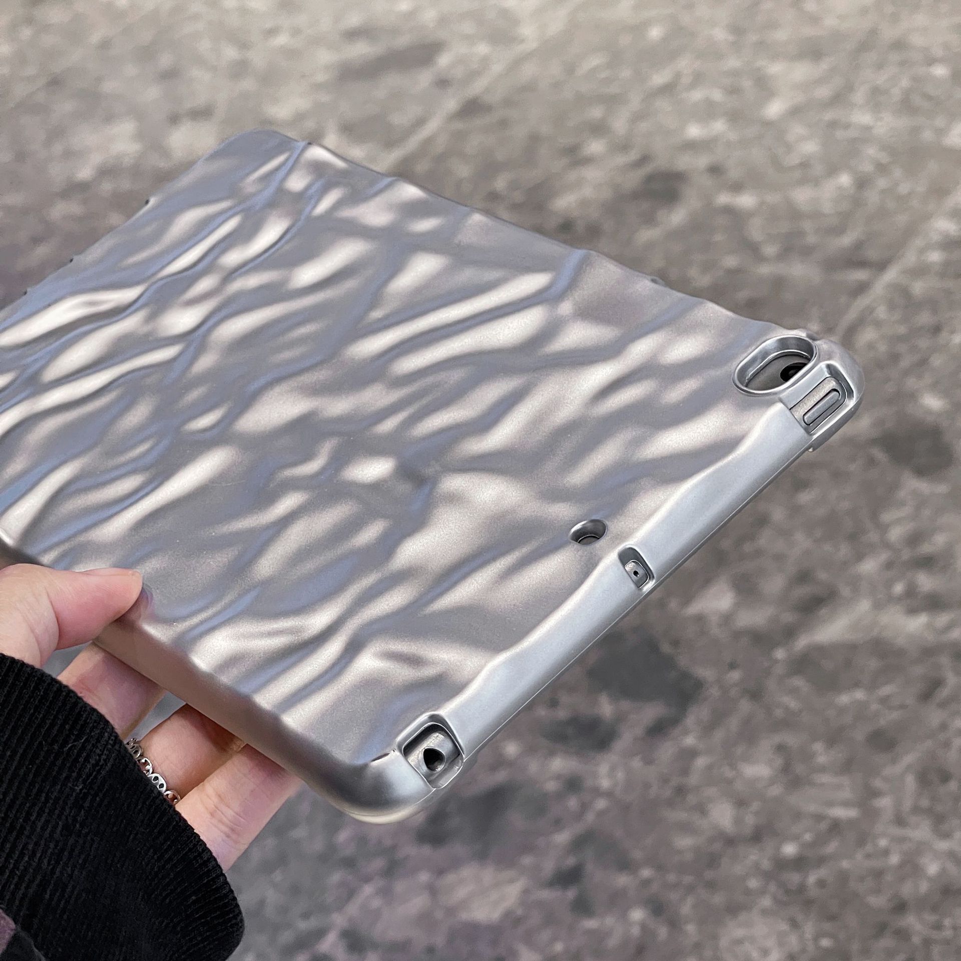 タブレットケース 立体波模様デザイン薄型保護ケース　iPad/iPad Air/iPad Pro/mini