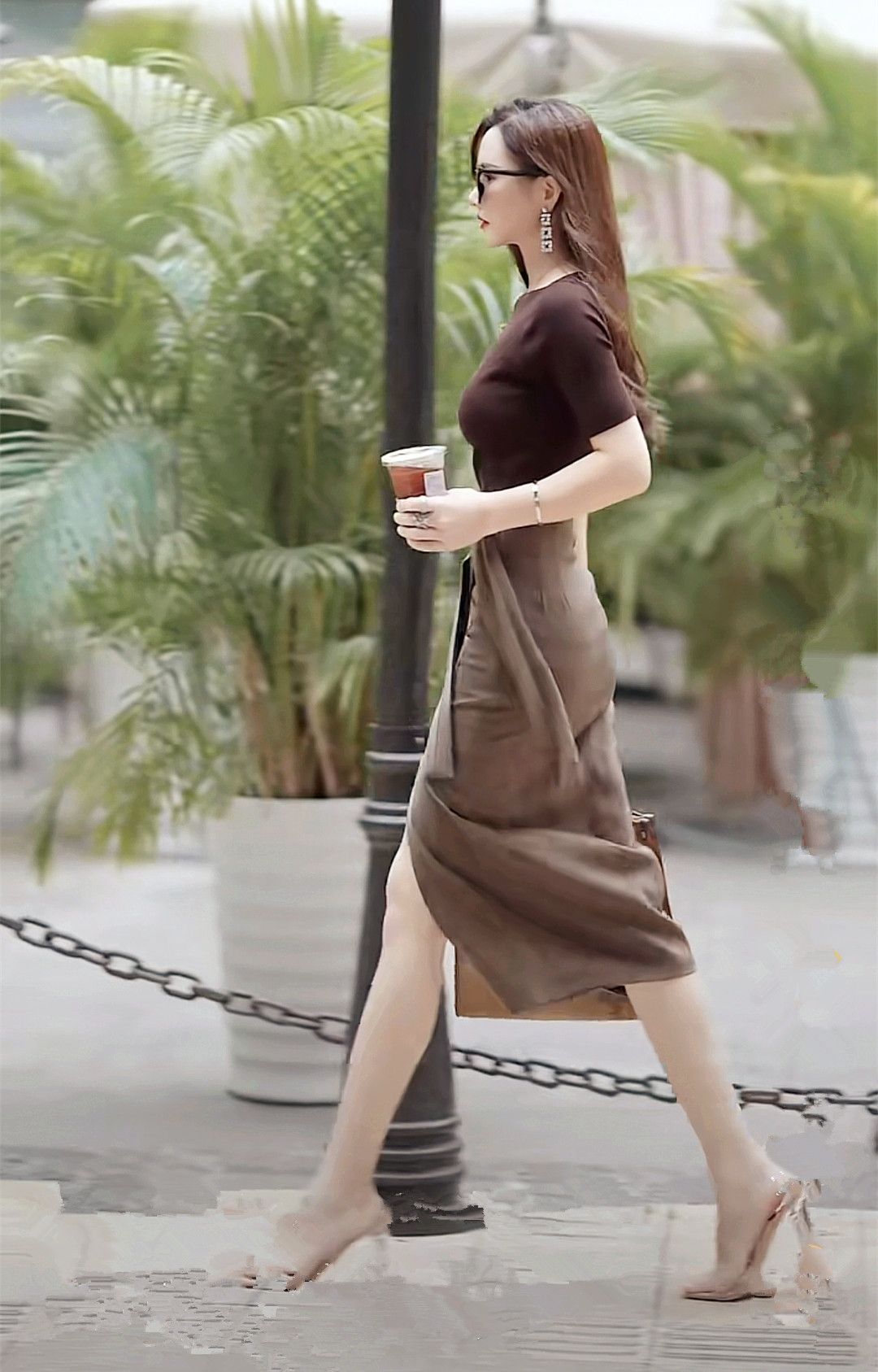 タイトスカート サイドリボン付きスリット入りタイトスカート