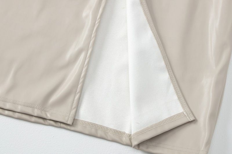 タイトスカート フロントスリット入りレザー調タイトマキシスカート