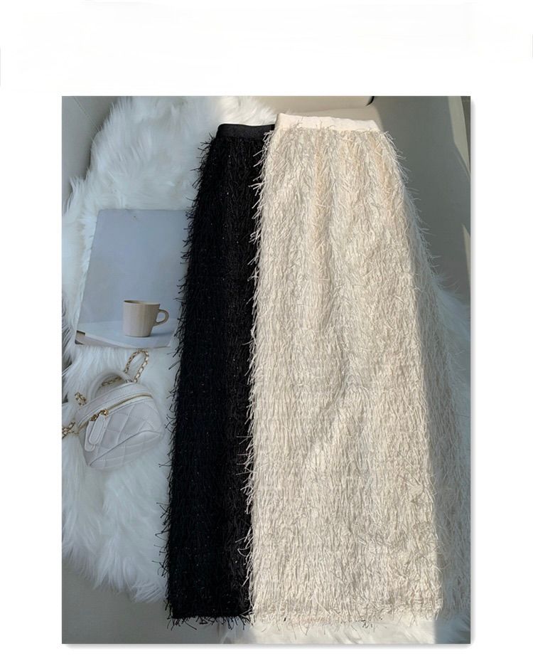 タイトスカート ふわふわタッセル素材のタイトマキシスカート