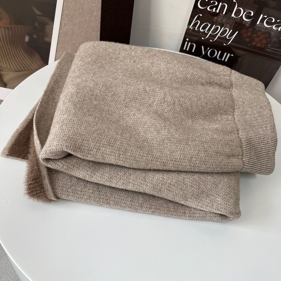 タイトスカート リブ編みニット素材の裾スリット入りマキシスカート