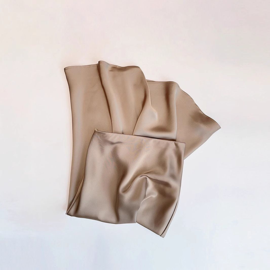 タイトスカート 光沢サテン素材タイトマキシスカート