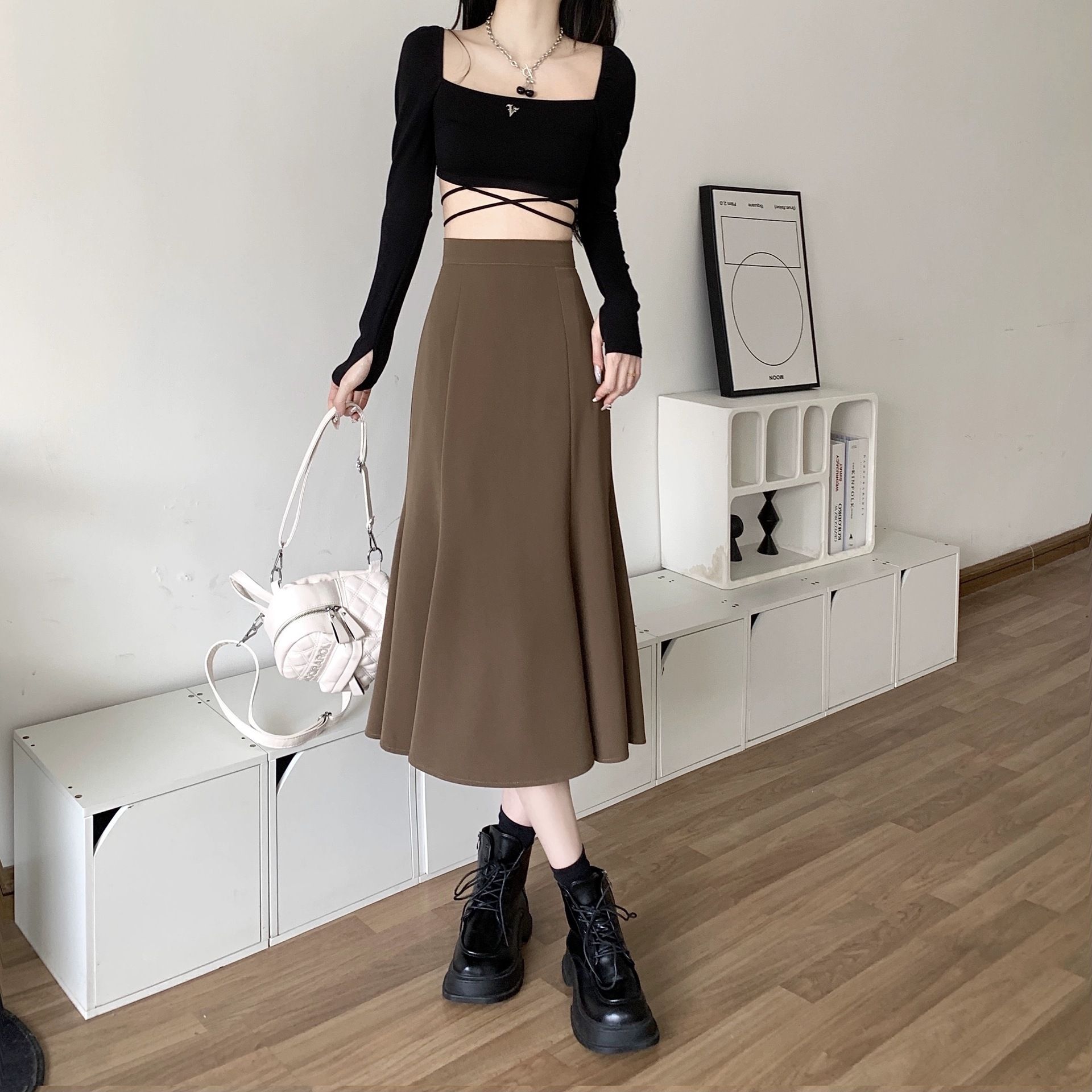 タイトスカート 体型美人見えフレアシルエット膝下丈スカート