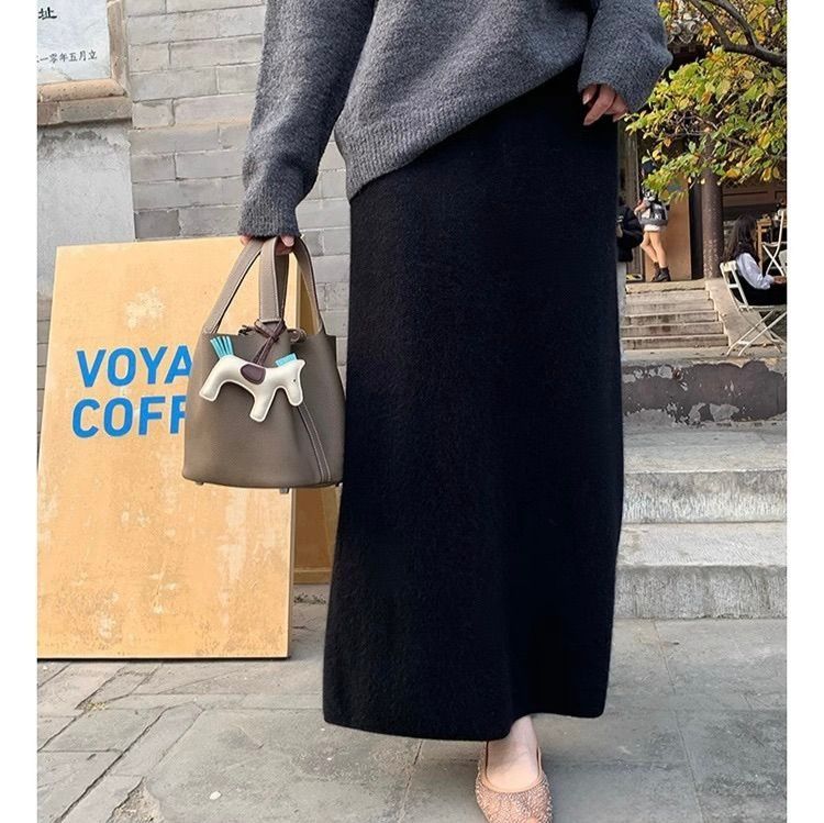 タイトスカート リブニット素材のロングタイトスカート