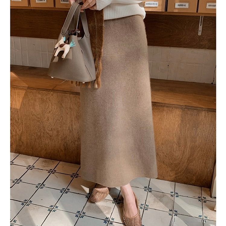 タイトスカート リブニット素材のロングタイトスカート