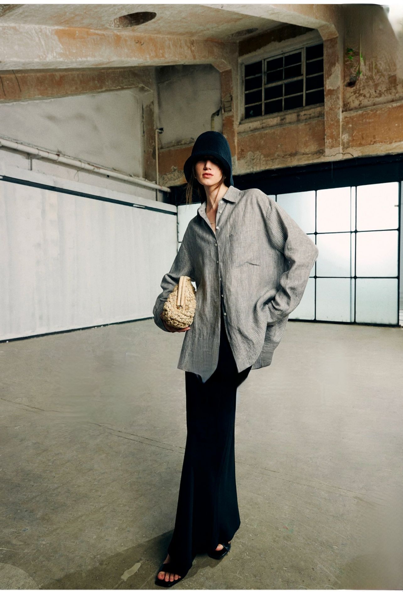 タイトスカート 美しい縦ラインを演出するマキシ丈タイトスカート