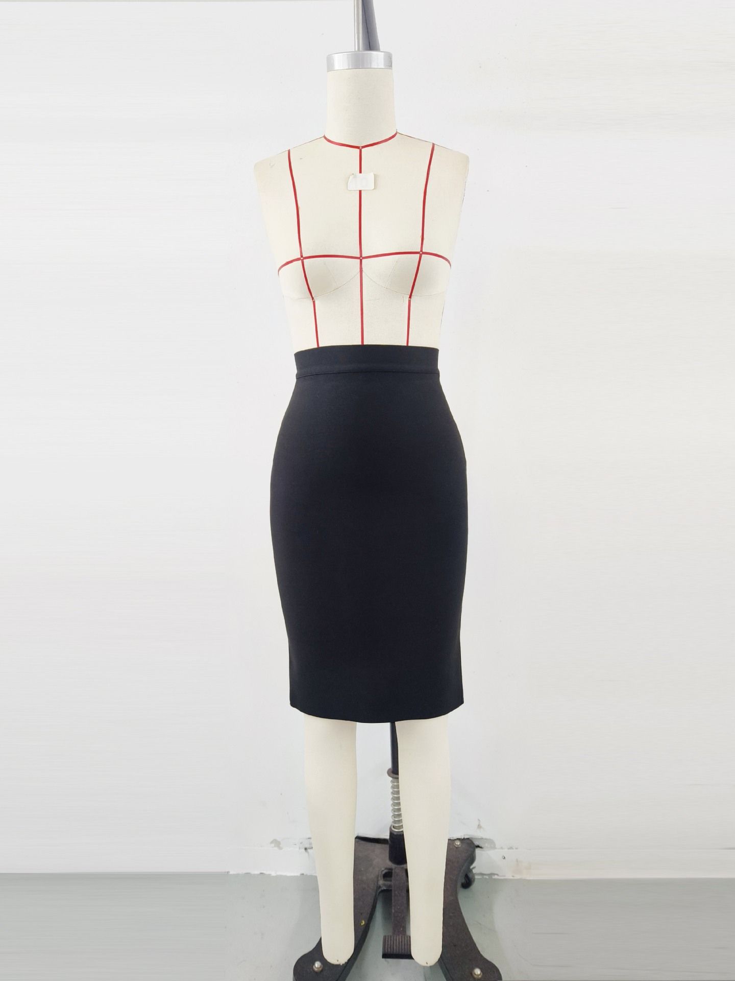 タイトスカート 美脚見せストレッチ素材のひざ下丈タイトスカート