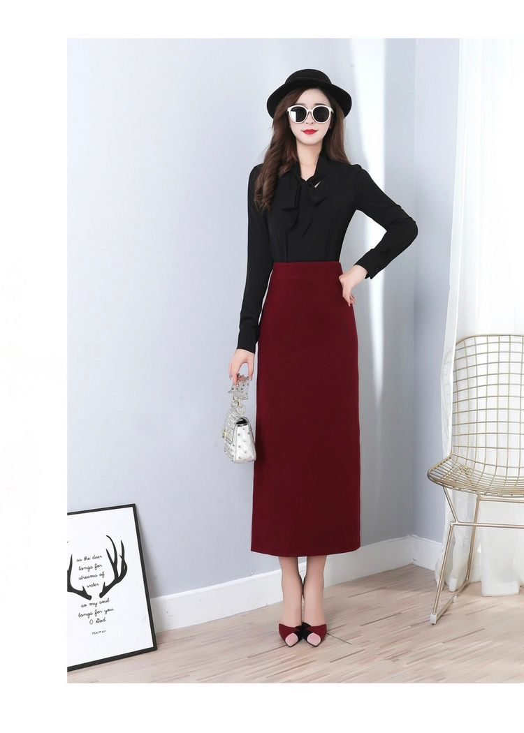 サイドスリット入りハイウエストタイトスカート