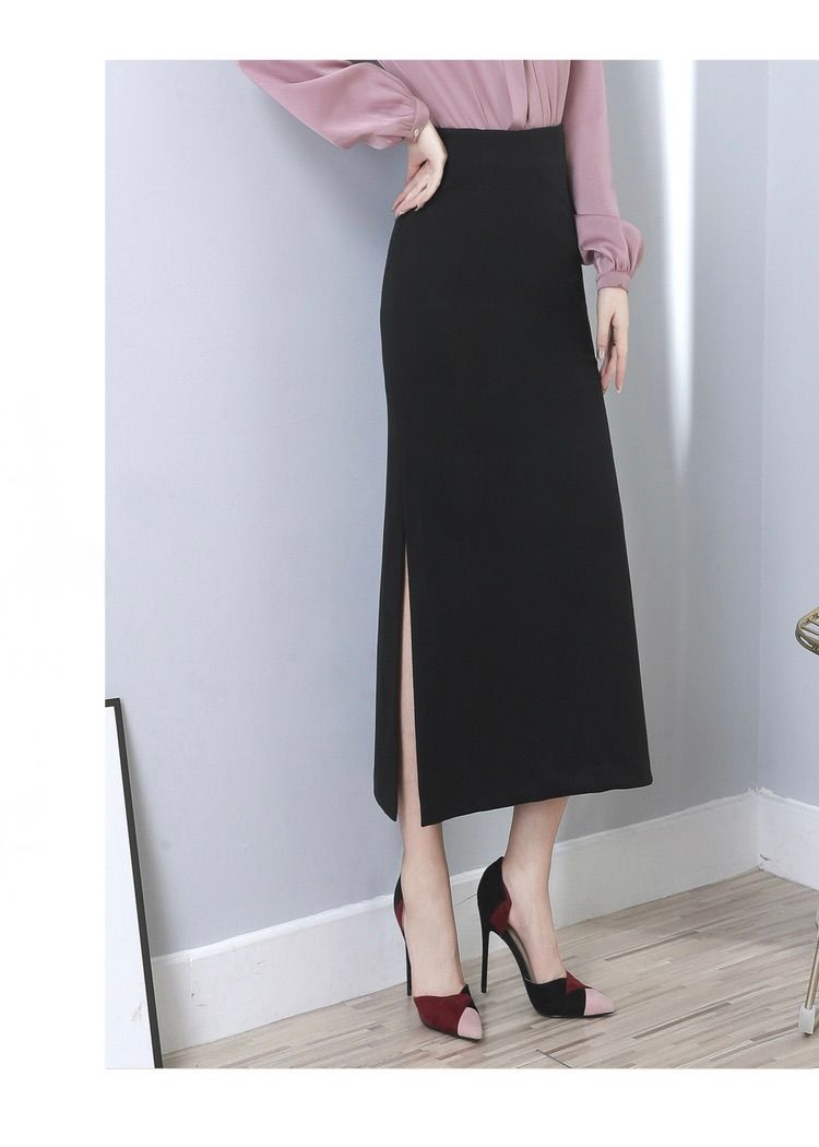 サイドスリット入りハイウエストタイトスカート