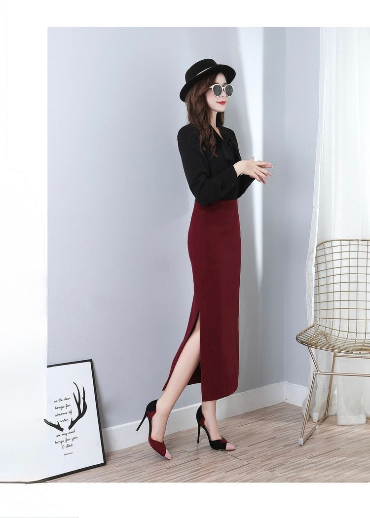 サイドスリット入りハイウエストタイトスカート