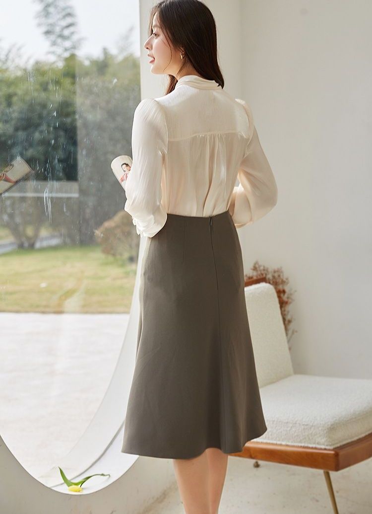 タイトスカート 裾広がりマーメイドラインタイトスカート