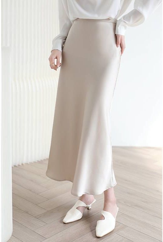 タイトスカート 上品な光沢感が美しいタイトロングスカート