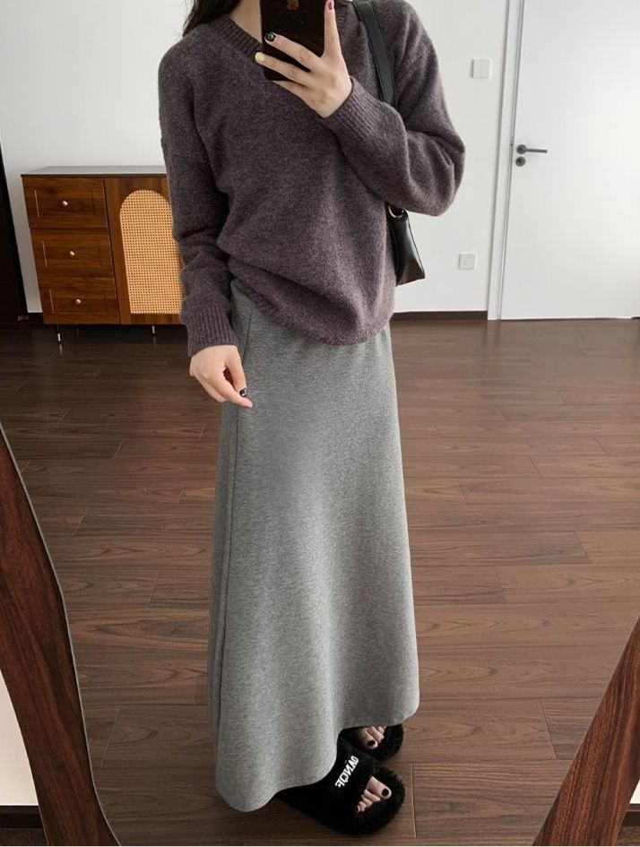 タイトスカート 柔らか素材の裾スリット入りタイトスカートロング