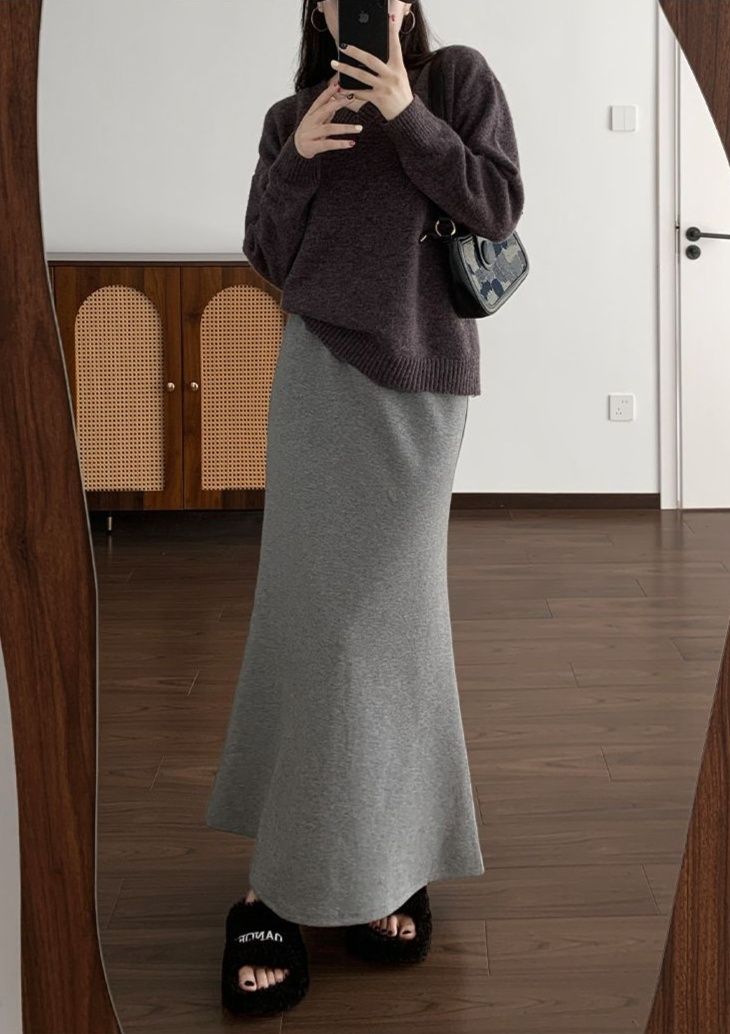 タイトスカート 柔らか素材の裾スリット入りタイトスカートロング