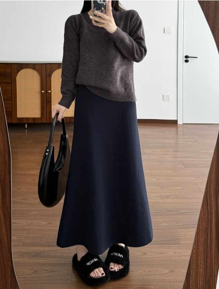 タイトスカート 柔らか素材の裾スリット入りタイトスカートロング