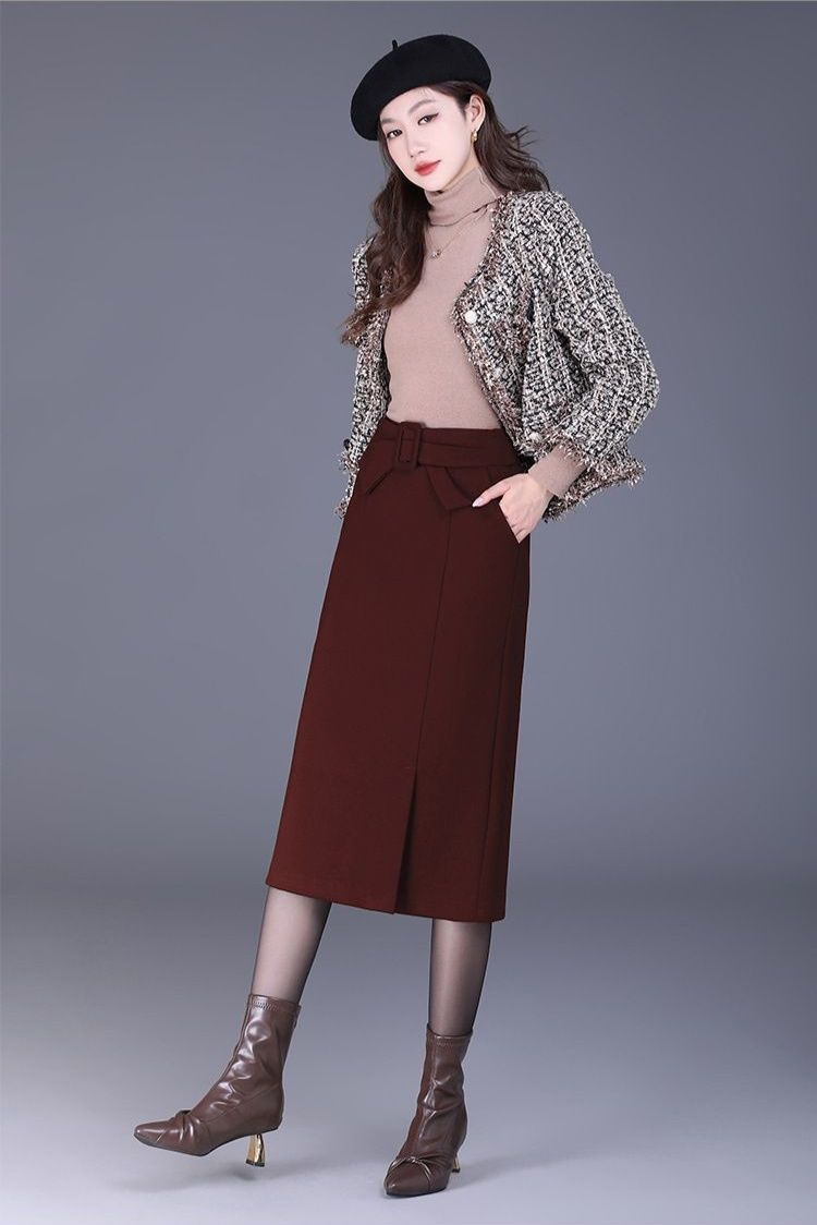 ベルト付きウール混紡ひざ丈タイトスカート